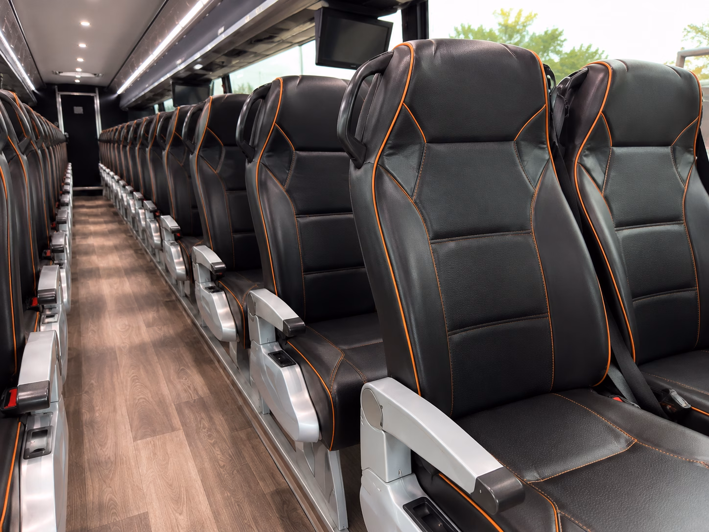milpitascharterbuscompany com can help you reach hill venues and scenic destinations safely