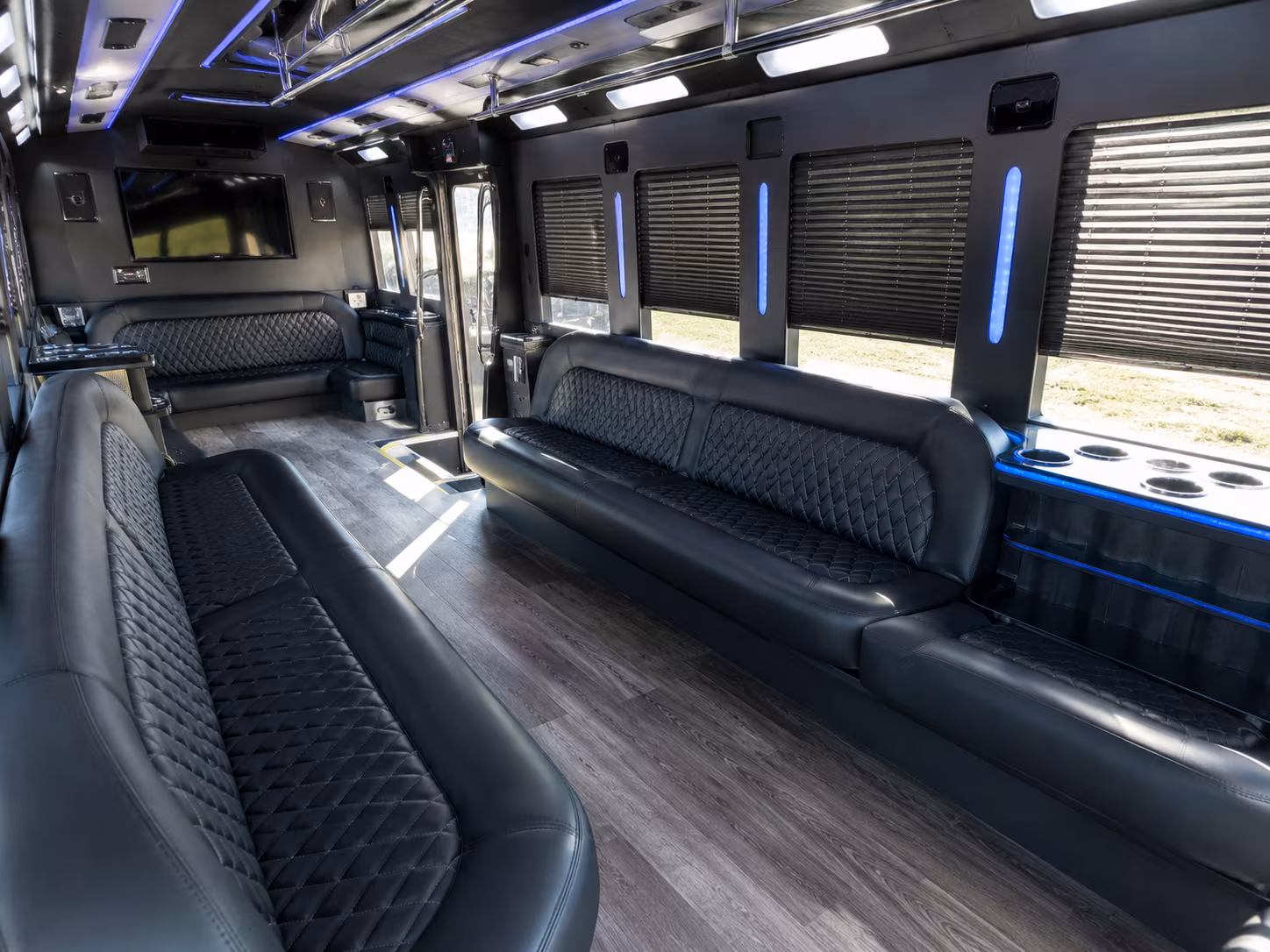 newark bus rentals