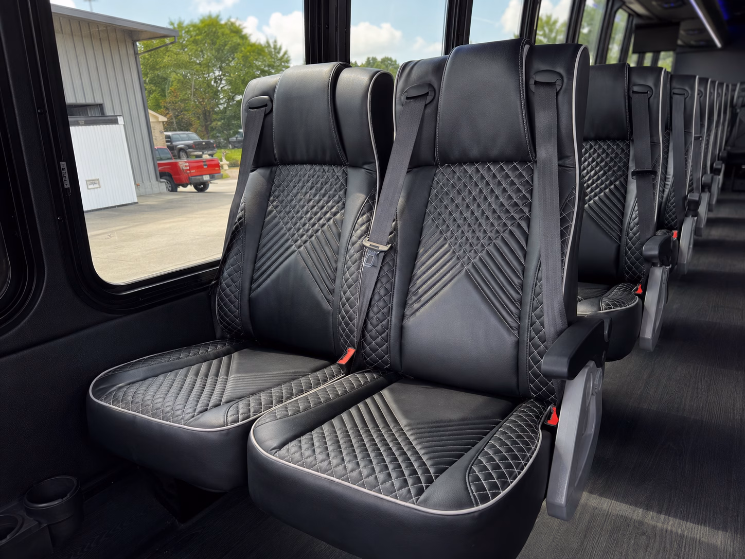 shuttle guests from milpitas bart and bay area airports with ease